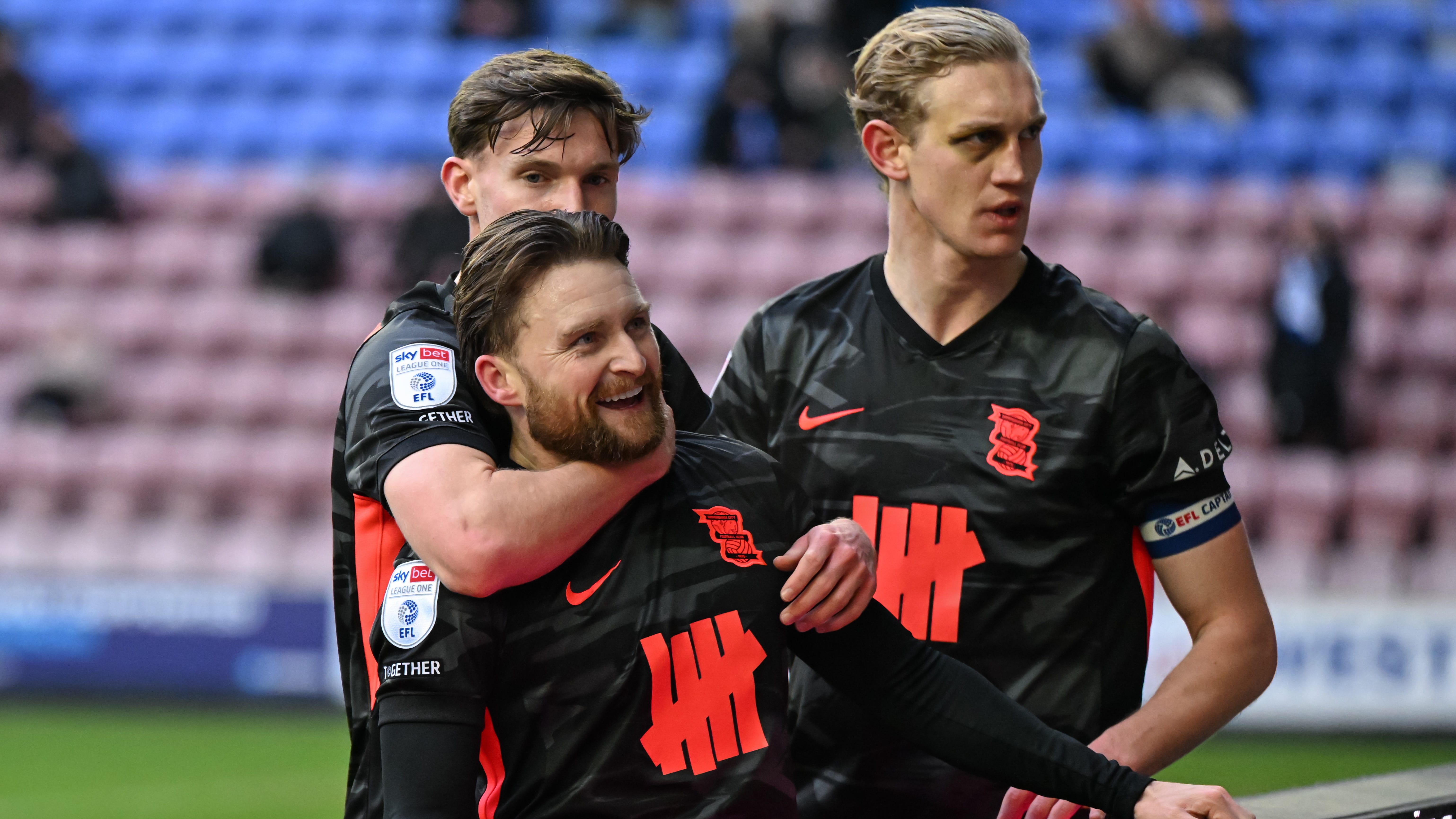 抱负的年轻 抱负的年轻