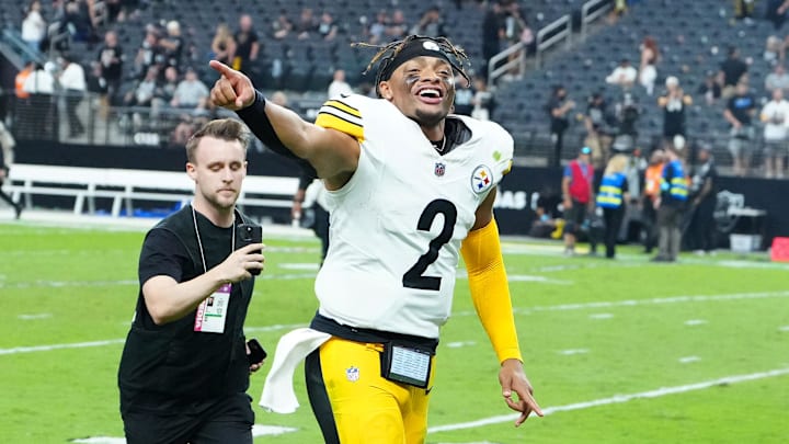 谈笑风生地 谈笑风生地