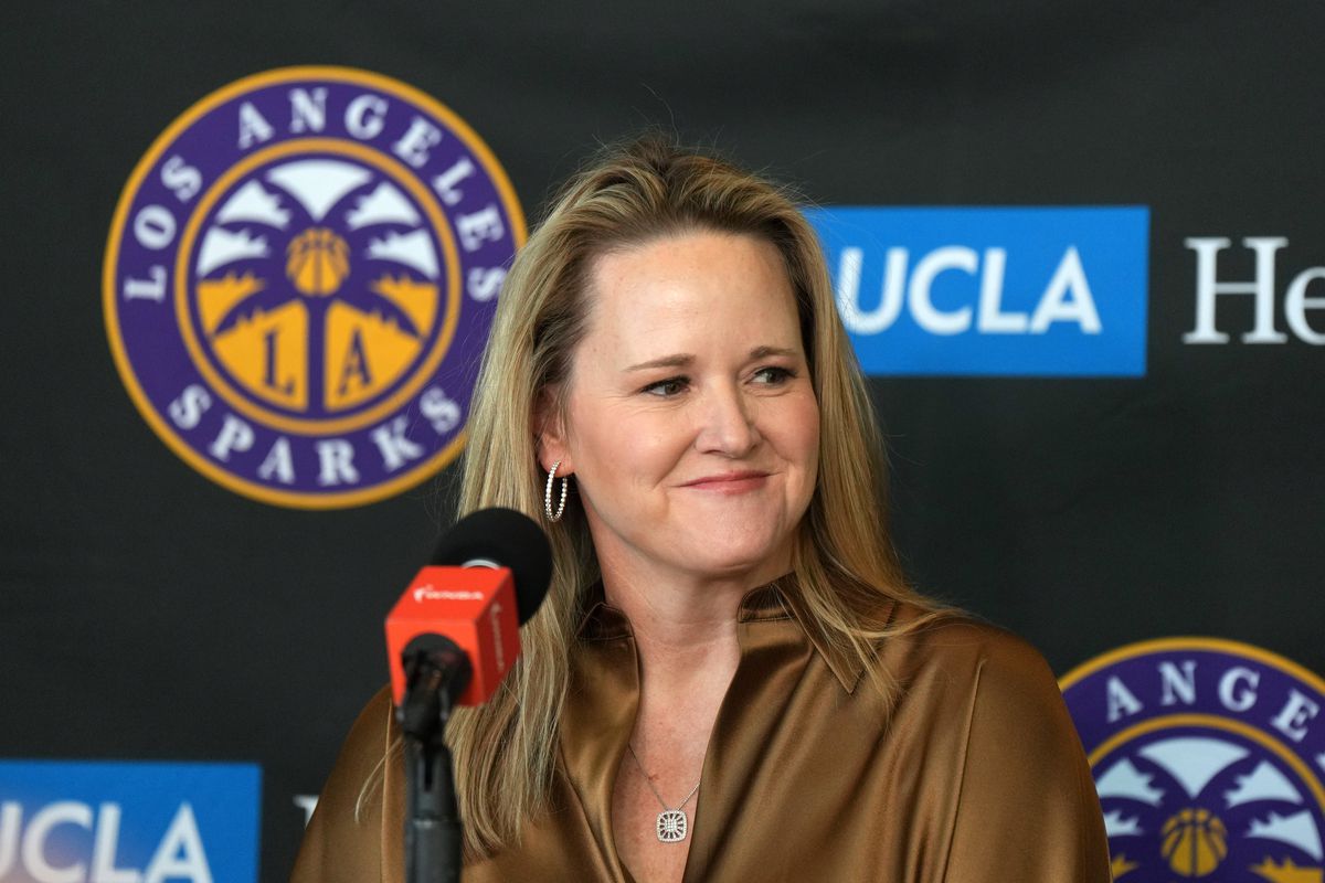 经过顽强拼 经过顽强拼