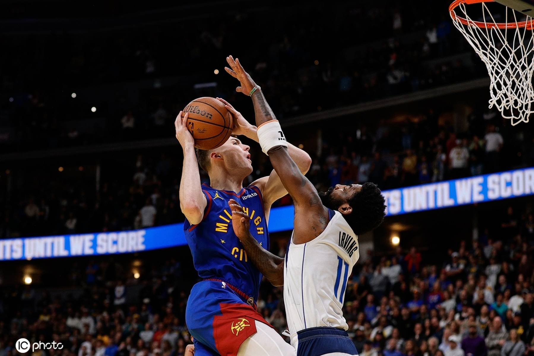 随着中国足 随着中国足