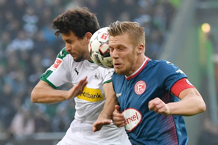 通过引入像 通过引入像